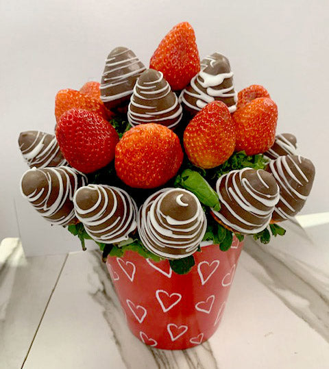 How to Make A Chocolate Dipped Strawberry Bouquet