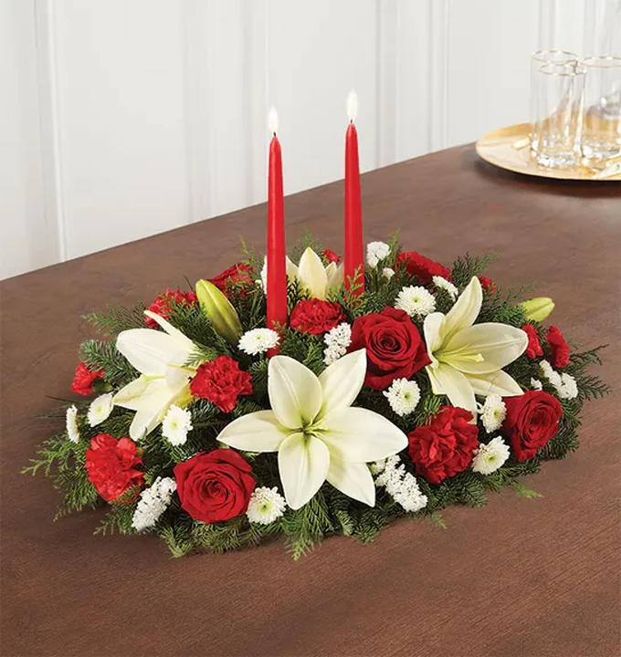 Traditional Christmas Centerpiece